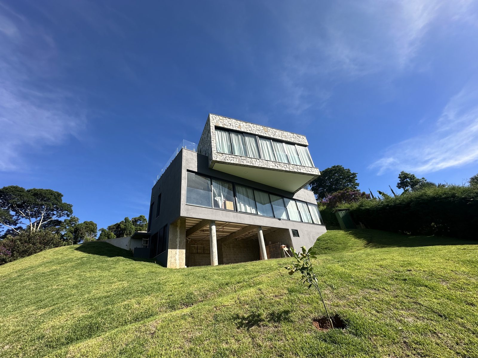 Obra residencial entregue pela Rumo Topografia no Espírito Santo