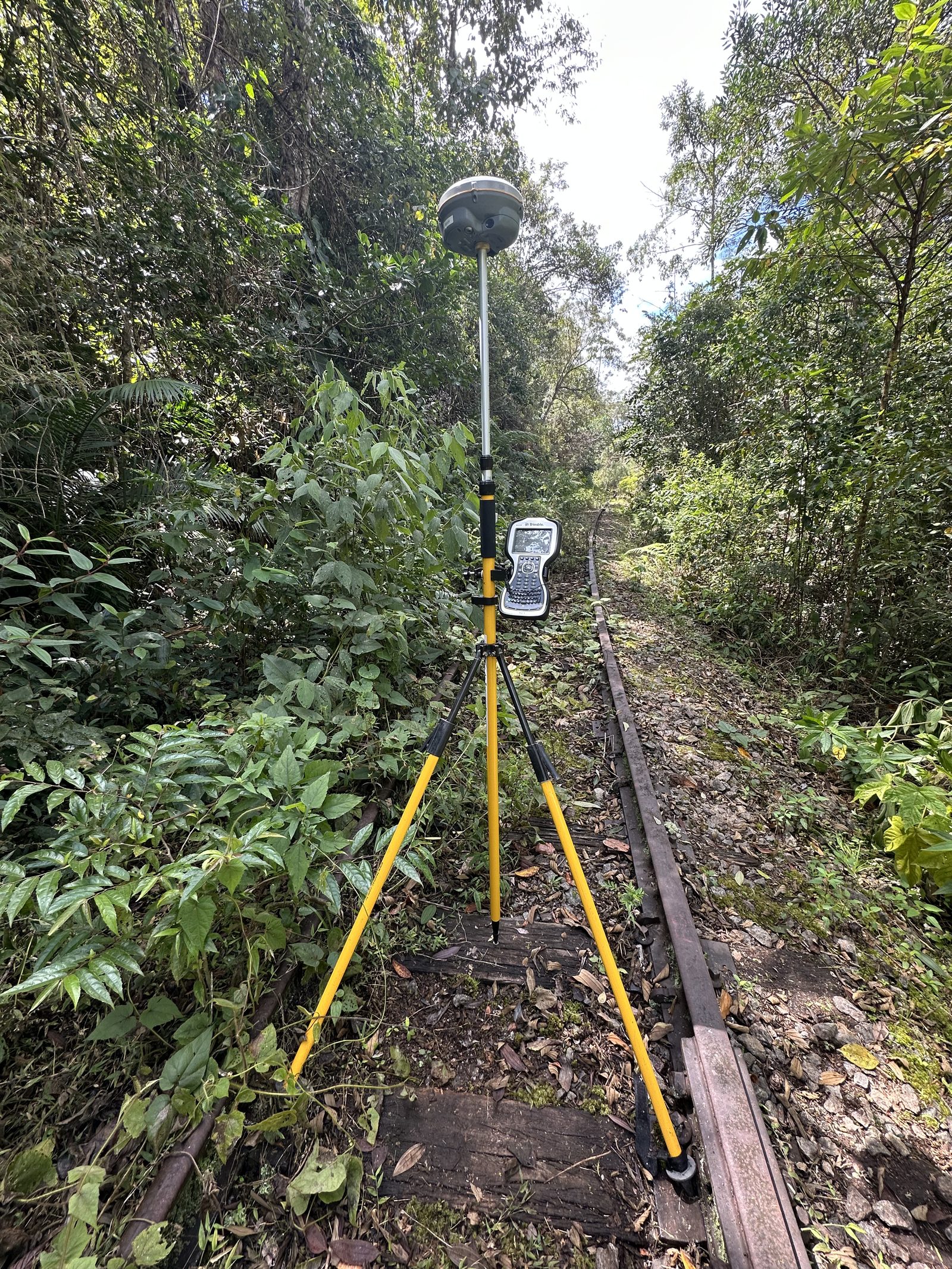 Topografia em terreno rural no Espírito Santo com GPS RTK